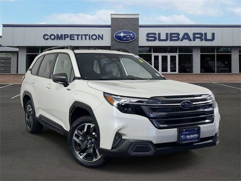 Used 2025 Subaru Forester Limited image 1