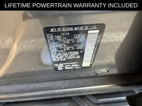Used 2020 Nissan Armada Platinum w/ Captain's Chairs Package RWD image 10