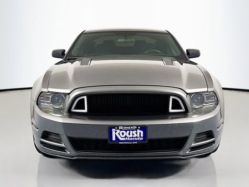 Used 2014 Ford Mustang Coupe image 2