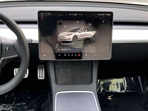 Used 2022 Tesla Model 3 Performance image 6