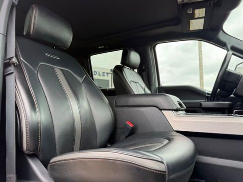Used 2020 Ford F450 Platinum w/ FX4 Off-Road Package image 18