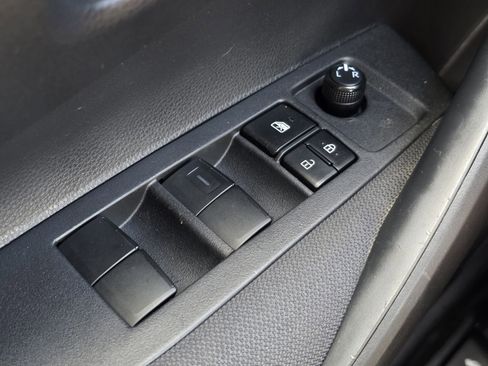 Used 2022 Toyota Corolla LE image 28