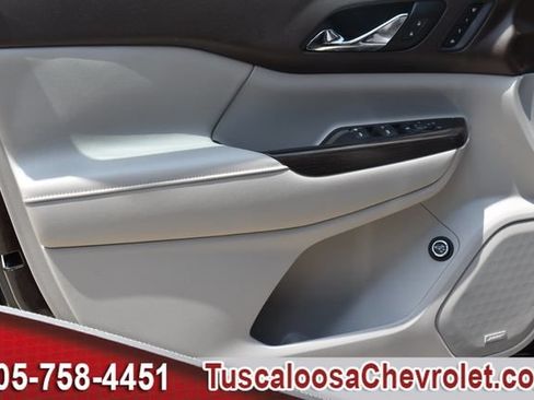 Used 2018 GMC Acadia SLT FWD image 18
