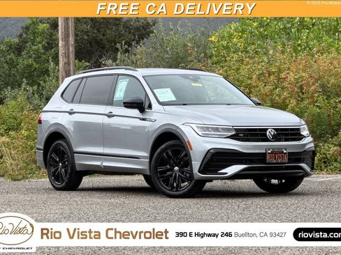 Used 2022 Volkswagen Tiguan SE R-Line AWD/4WD image 1