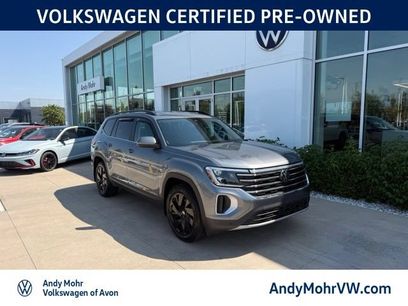 Used 2024 Volkswagen Atlas SE w/ Black Wheel Package
