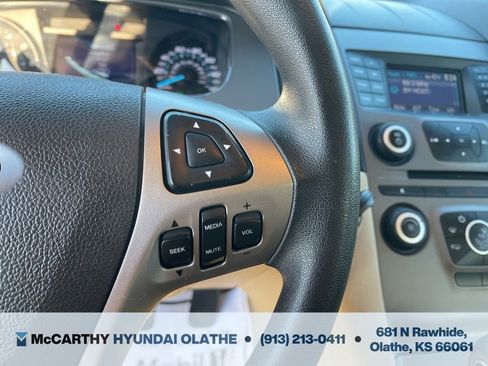 Used 2013 Ford Taurus SE image 21