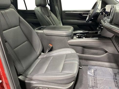 Used 2025 Chevrolet Tahoe RST w/ Comfort Package AWD/4WD image 28