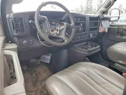 Used 2024 Chevrolet Express 2500 w/ Driver Convenience Package RWD image 8