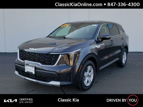 Certified 2025 Kia Sorento LX image 1