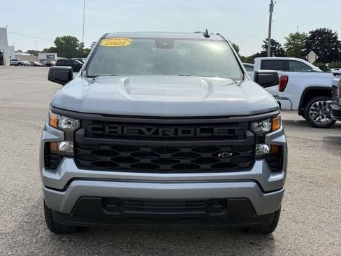 Used 2025 Chevrolet Silverado 1500 Custom w/ Turbomax Blackout Package AWD/4WD image 3