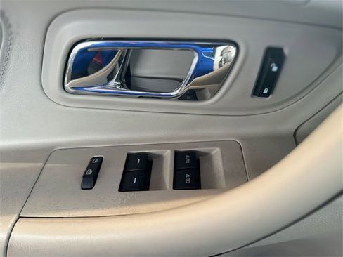 Used 2011 Ford Taurus Limited w/ 301A Rapid Spec Order Code image 14