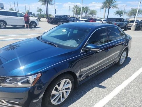 Used 2018 Volkswagen Passat 2.0T SE image 4