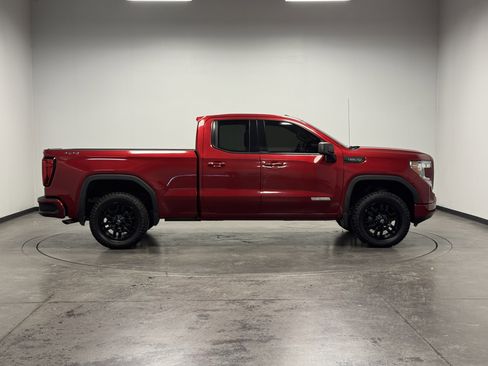 Used 2021 GMC Sierra 1500 Elevation w/ LPO, Elevation Black Package image 9