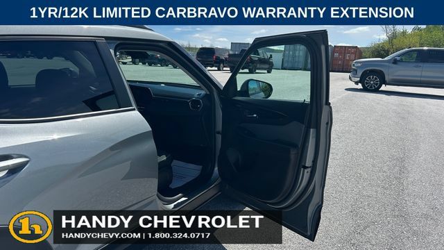 Used 2025 Chevrolet TrailBlazer LT AWD/4WD image 41