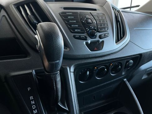 Used 2017 Ford Transit 150 XL image 31