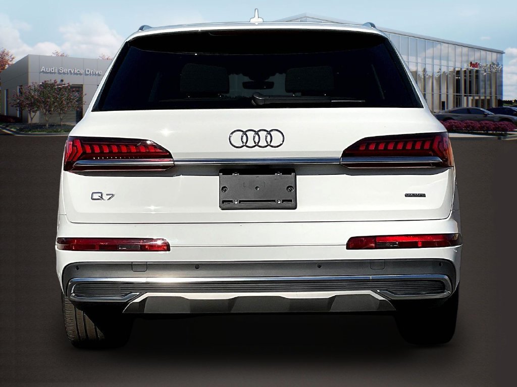 Used 2024 Audi Q7 2.0T Premium w/ Convenience Package AWD/4WD image 6