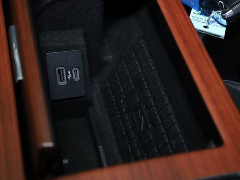 Used 2024 Lincoln Navigator Reserve image 29