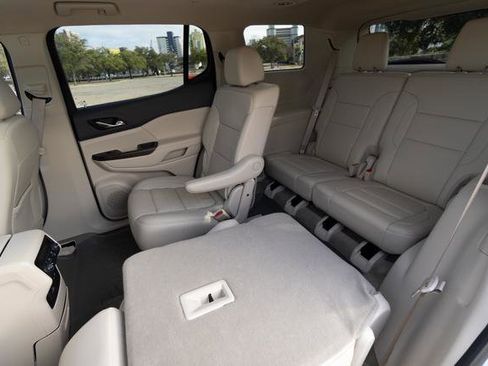 Used 2022 GMC Acadia Denali w/ Denali Ultimate Package image 30