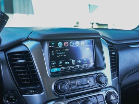 Used 2018 Chevrolet Tahoe Premier image 26