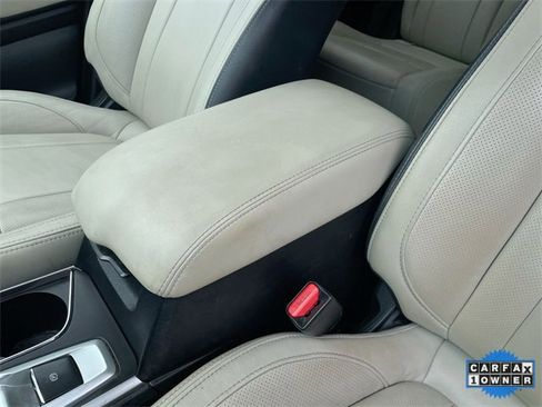 Used 2022 Subaru Ascent Limited image 22