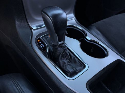 Used 2019 Jeep Grand Cherokee Altitude image 19