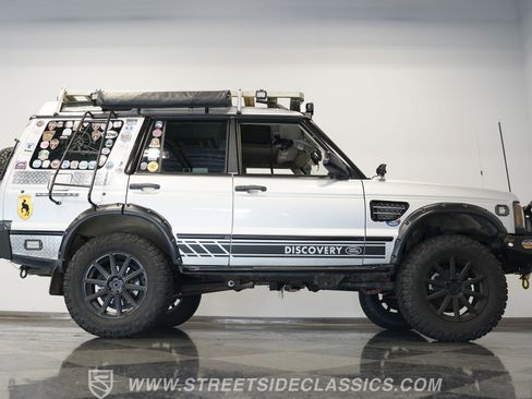 Used 2003 Land Rover Discovery SE image 16