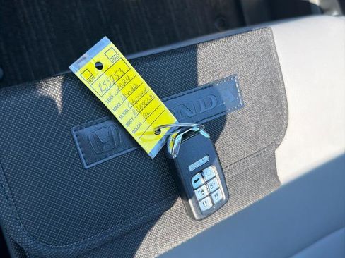 Used 2024 Honda Odyssey EX-L image 31