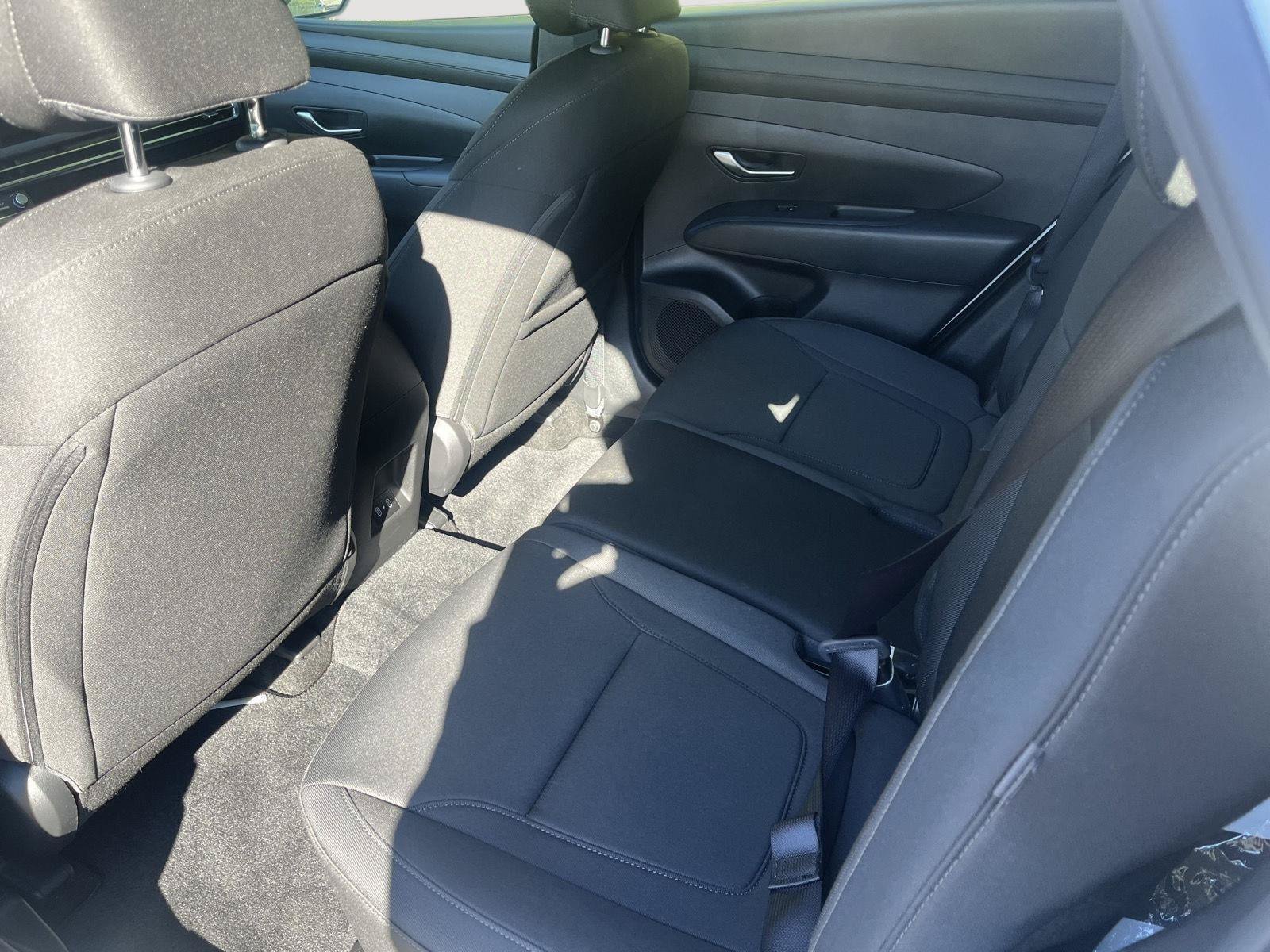 Used 2025 Hyundai Tucson SE AWD/4WD image 14