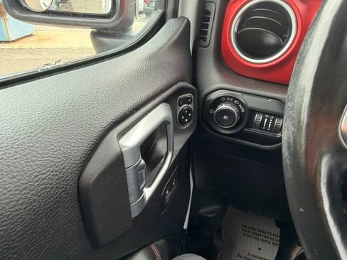 Used 2020 Jeep Wrangler Unlimited Rubicon AWD/4WD image 41