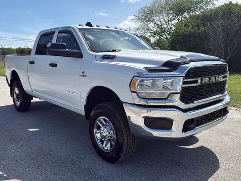 Used 2019 RAM 2500 Tradesman AWD/4WD image 9