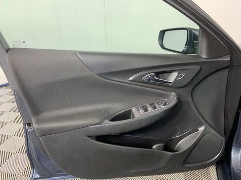 Used 2020 Chevrolet Malibu LT image 22