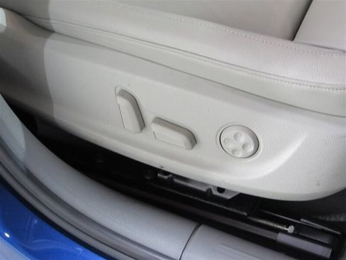 Used 2009 Audi A4 2.0T Premium image 40