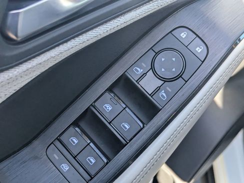 Certified 2023 Nissan Rogue SV FWD image 21