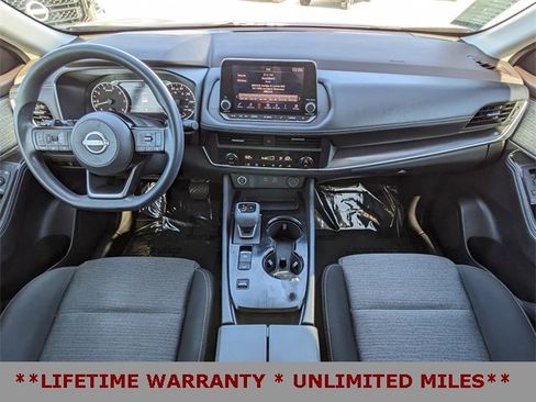 Used 2023 Nissan Rogue SV image 16