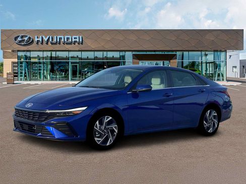 New 2026 Hyundai Elantra Limited FWD image 2