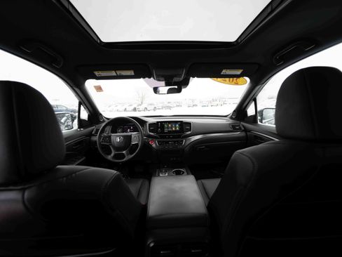 Used 2024 Honda Passport Black Edition image 19