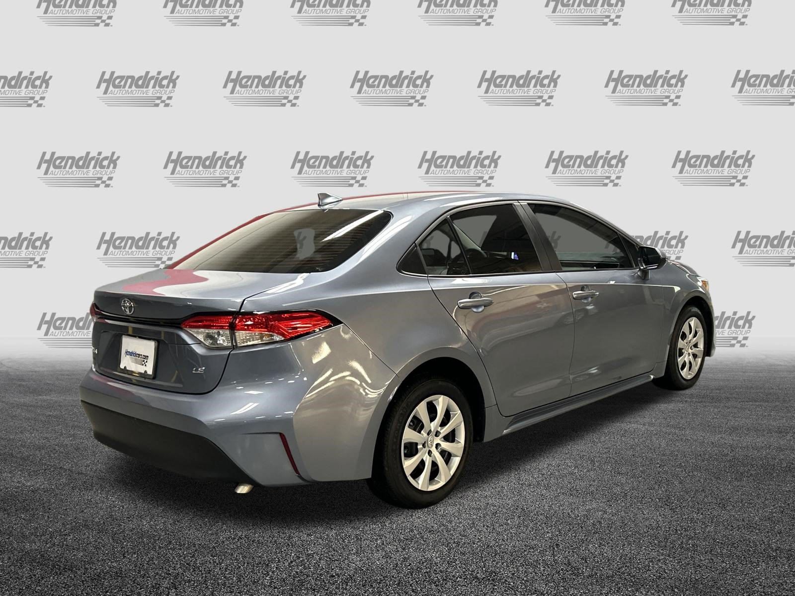 Used 2025 Toyota Corolla LE FWD image 10