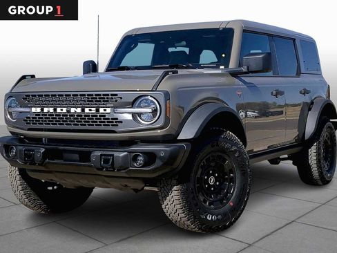 New 2026 Ford Bronco Badlands AWD/4WD image 1