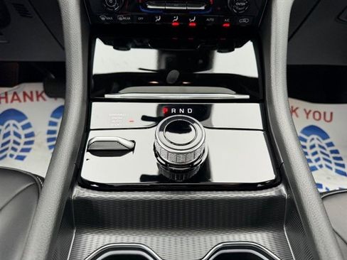 New 2025 Jeep Grand Cherokee L Limited image 19