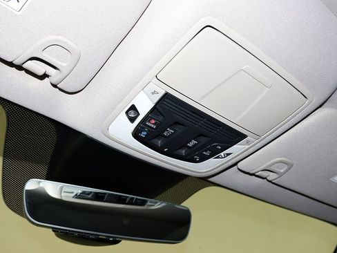 Used 2022 Acura MDX SH-AWD w/ Advance Package image 26