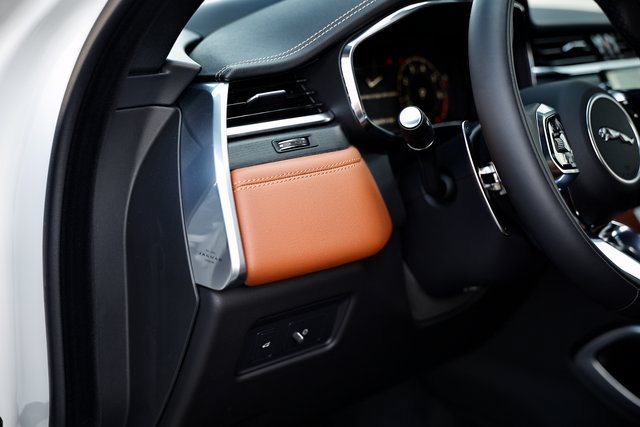 New 2026 Jaguar F-PACE R-Dynamic S AWD/4WD image 19
