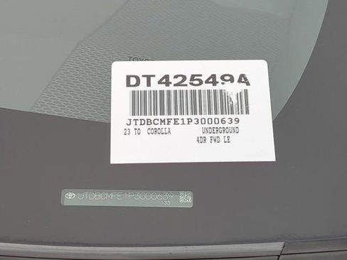 Certified 2023 Toyota Corolla SE w/ SE Package image 17