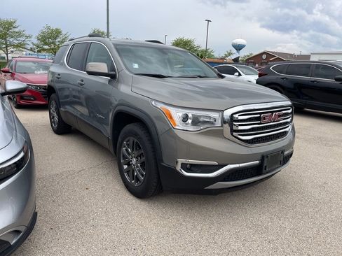 Used 2019 GMC Acadia SLT AWD/4WD image 1