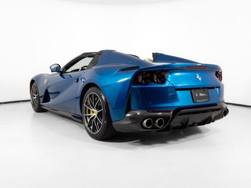 Used 2021 Ferrari 812 GTS RWD image 4