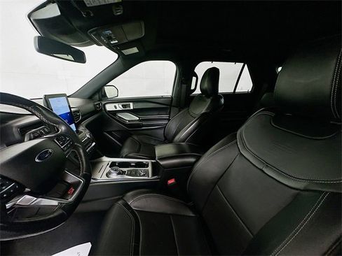 Used 2020 Ford Explorer ST w/ ST Street Pack image 22