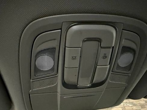Used 2019 Hyundai Santa Fe SEL FWD image 29