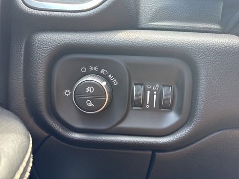 New 2025 RAM 2500 Laramie image 27