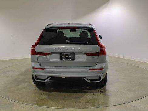 New 2026 Volvo XC60 B5 Ultra w/ Climate Package AWD/4WD image 4