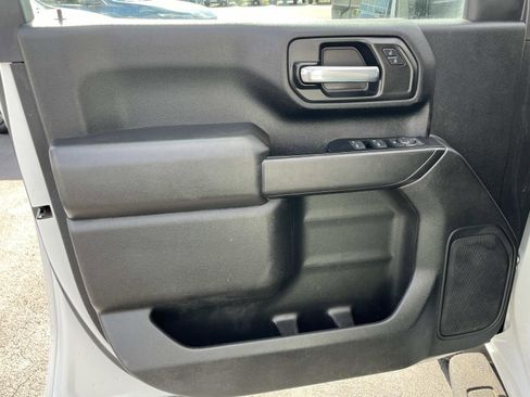 Used 2023 Chevrolet Silverado 2500 Custom w/ Custom Value Package image 24