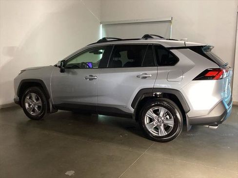 Certified 2025 Toyota RAV4 XLE w/ Convenience Package AWD/4WD image 8